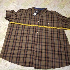 Big Mens short sleeve shirt NWT